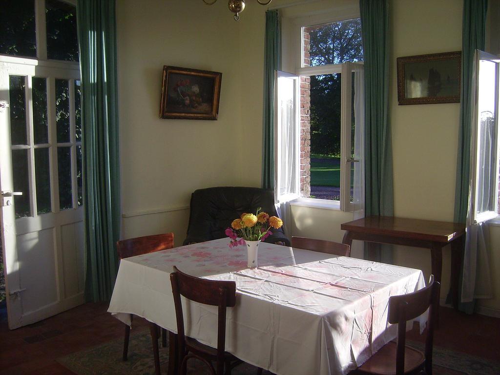 Chambres D'Hotes & Gites Du Chateau De Grand Rullecourt Δωμάτιο φωτογραφία